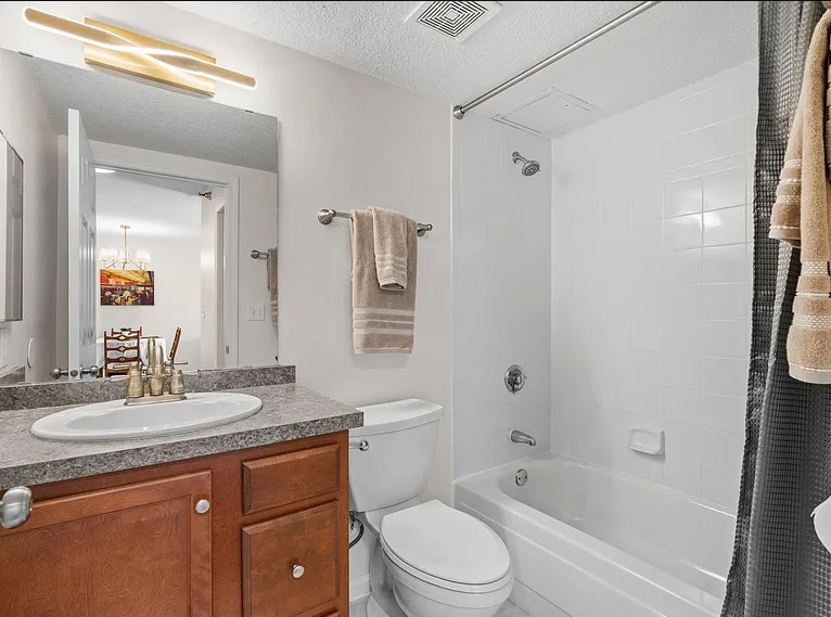 Bathroom - 78 10th St E