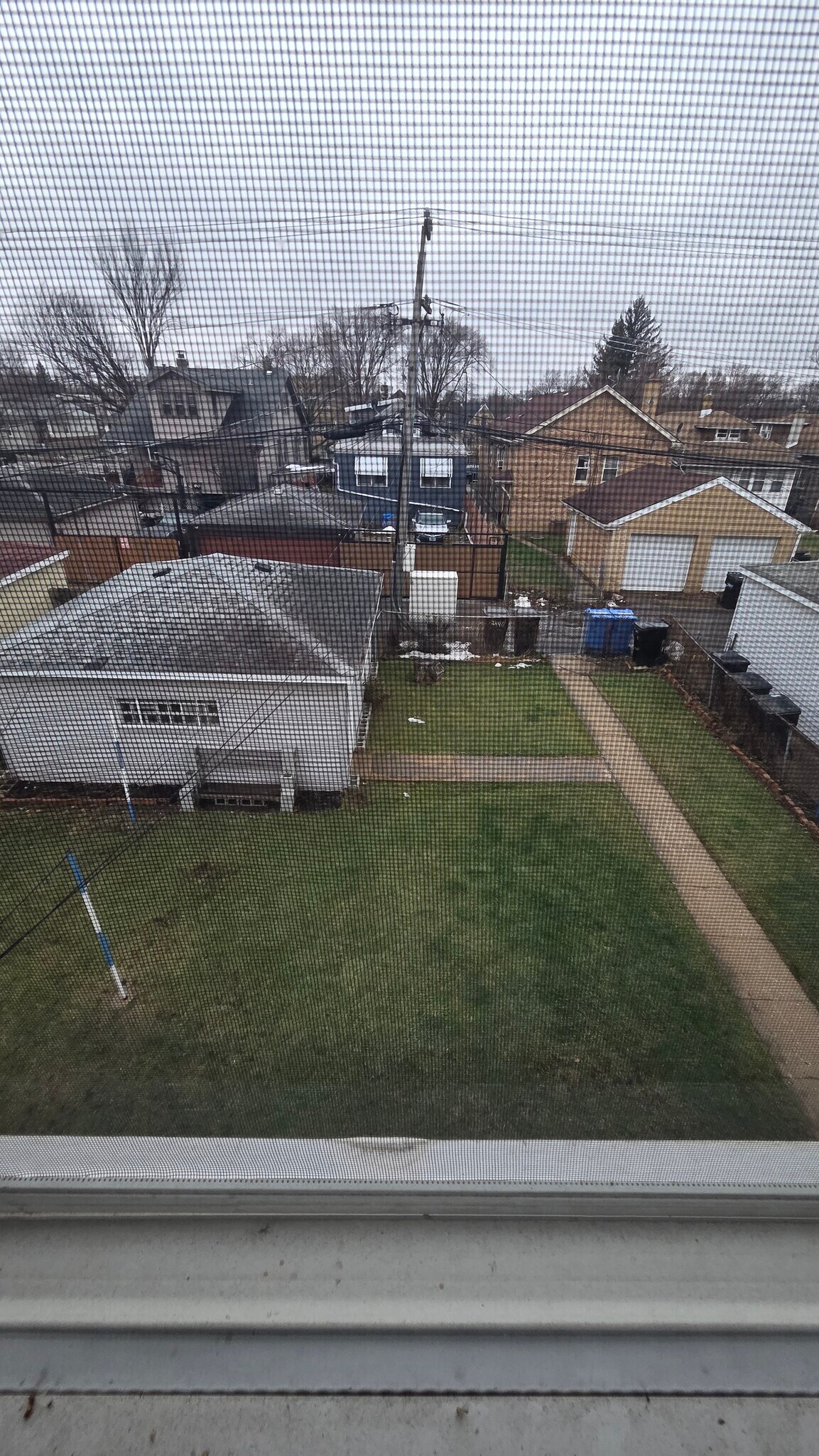 Building Photo - 2446 N Rutherford Ave