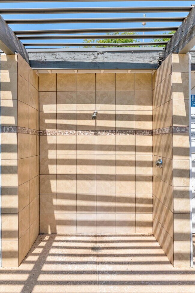 Building Photo - Stylish 1-Bedroom Living Near Old Town Scottsdale – Pool, Park, Convenience ASU