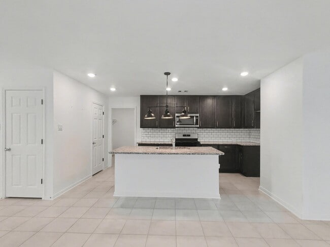 Building Photo - 1310 Cardinal Trl