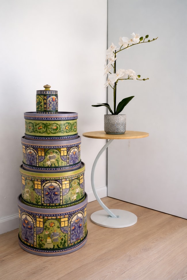 Artful Living Space Styling - 5860 Hazeltine Ave