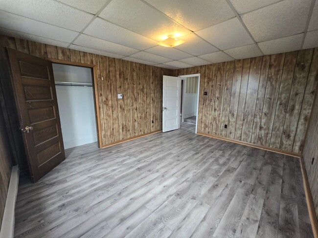 Building Photo - 36 Gaskill Ave