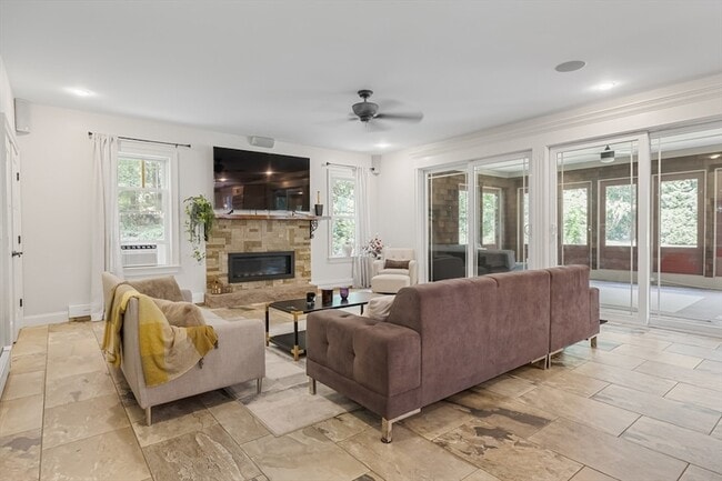 Building Photo - 9 Washington Ave