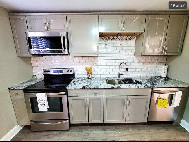 Building Photo - 3100 Able Pl