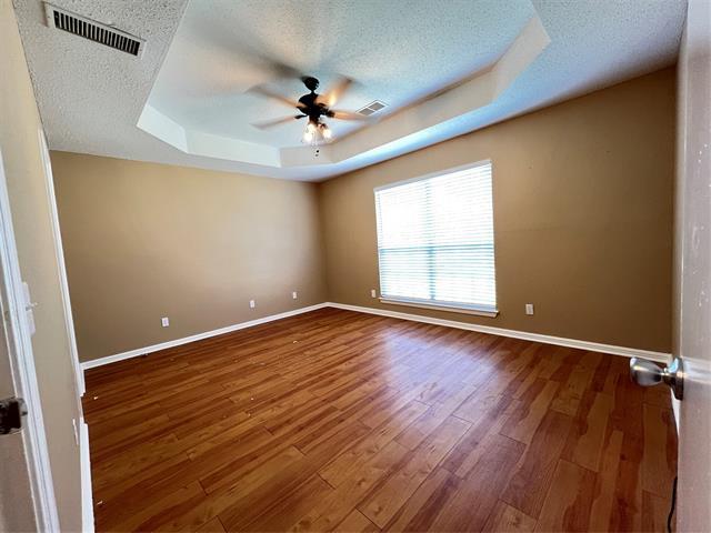 Building Photo - 631 Stagecoach Dr