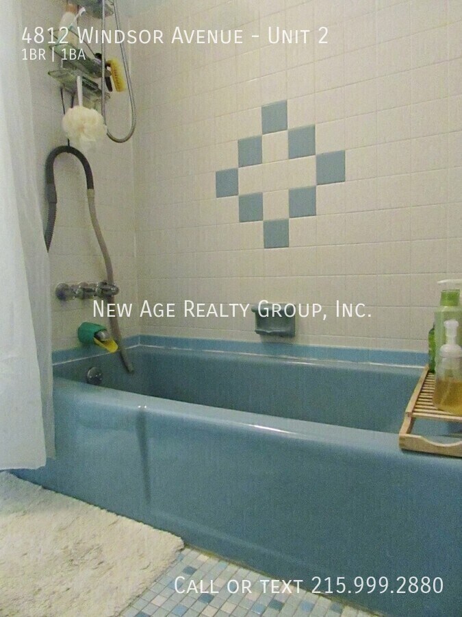 Building Photo - 4812 Windsor Ave