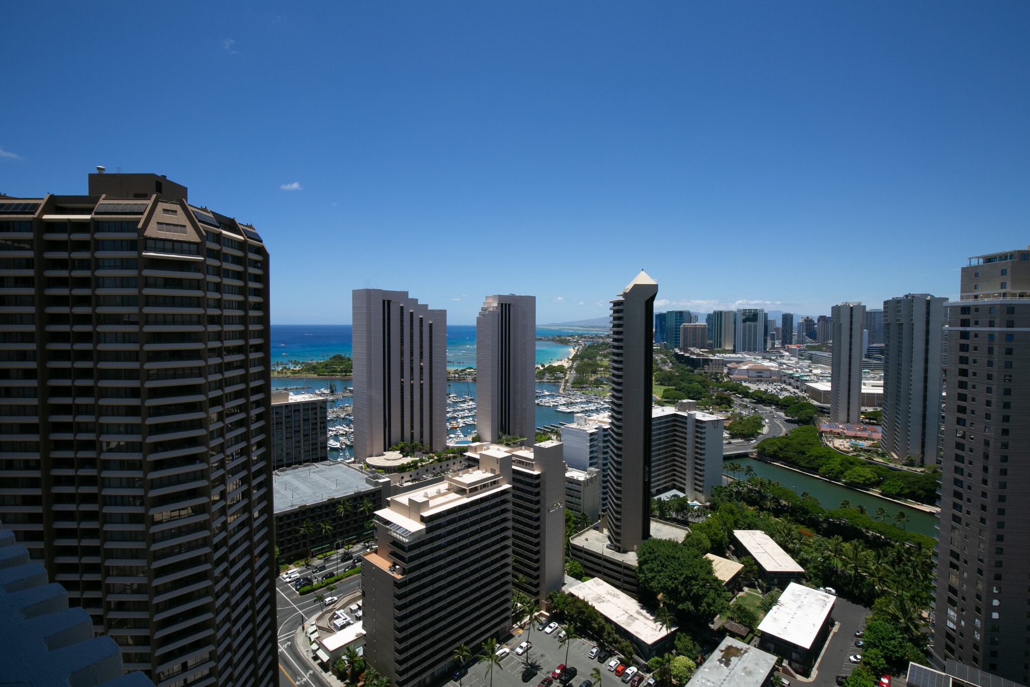 Building Photo - 343 Hobron Ln