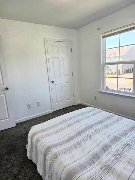 Building Photo - 1262 Macedonia Dr
