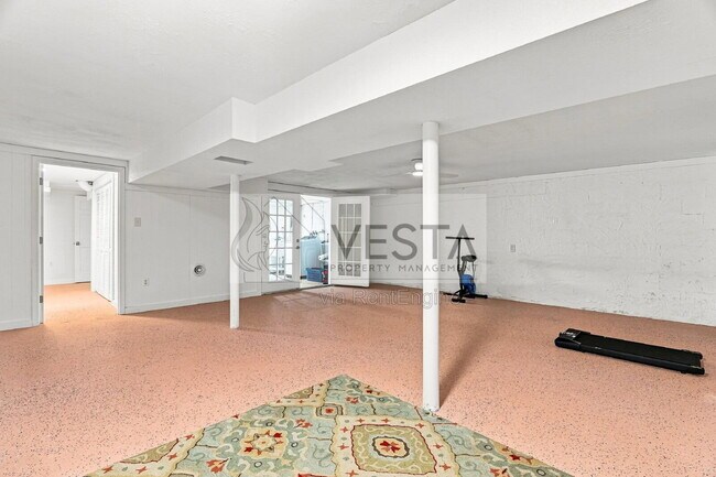 Building Photo - 100 Shannondoah Dr