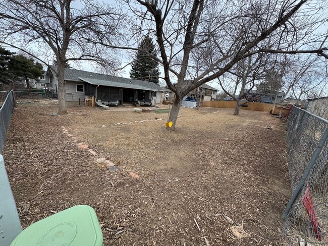 Building Photo - 417 Skyway Dr