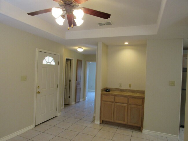 Building Photo - 9804 Cantera Ct