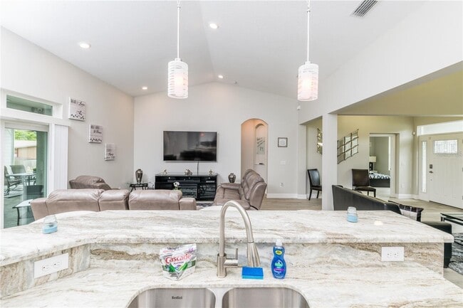 Building Photo - 5816 Little River Dr