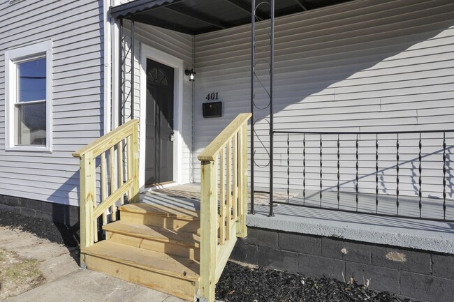 Building Photo - 401 Miller Ave