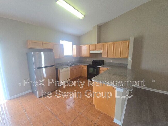 Building Photo - 1428 Bluff Loop