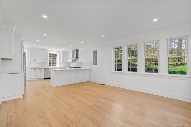 Building Photo - 26 Latimer Ln