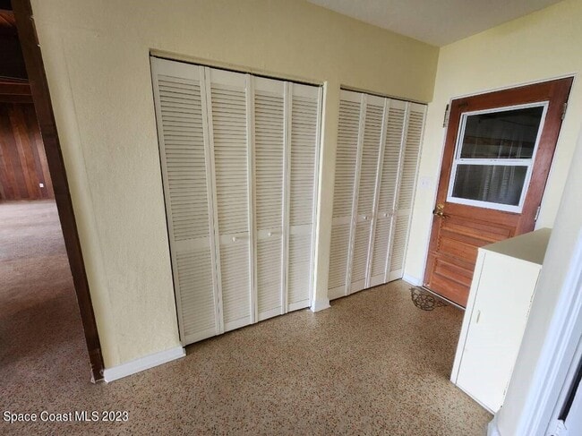 Building Photo - 1181 Sunny Point Dr