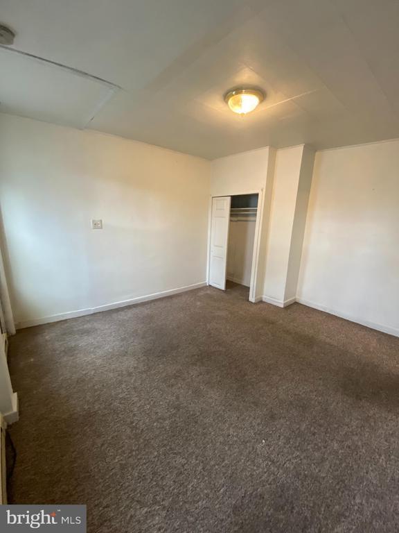 Building Photo - 64 S Evans St