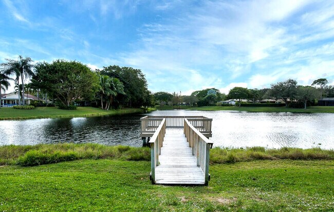 Building Photo - 2334 Timbercreek Cir NW