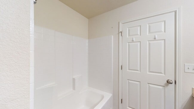 Building Photo - ALL STAINED CONCRETE FLOORING DUPLEX IN HA...