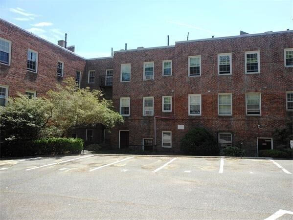 Building Photo - 39 Commonwealth Ave