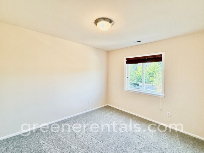 Building Photo - 4BR 2.5BA Home in West Olympia