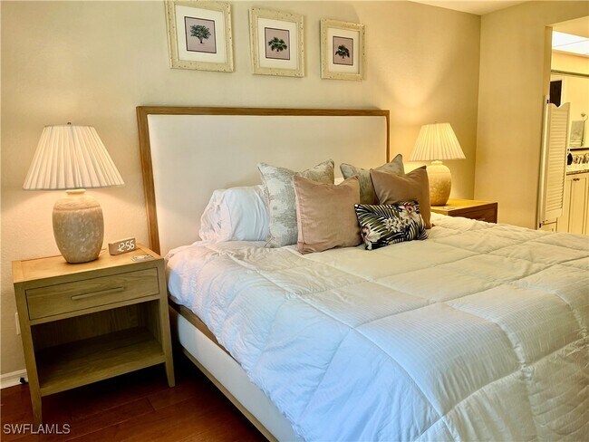 Building Photo - 853 Tanbark Dr