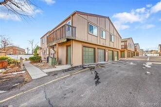 Building Photo - 7700 W Glasgow Pl
