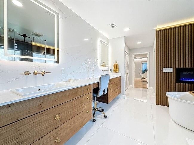 Building Photo - 8693 15th St N