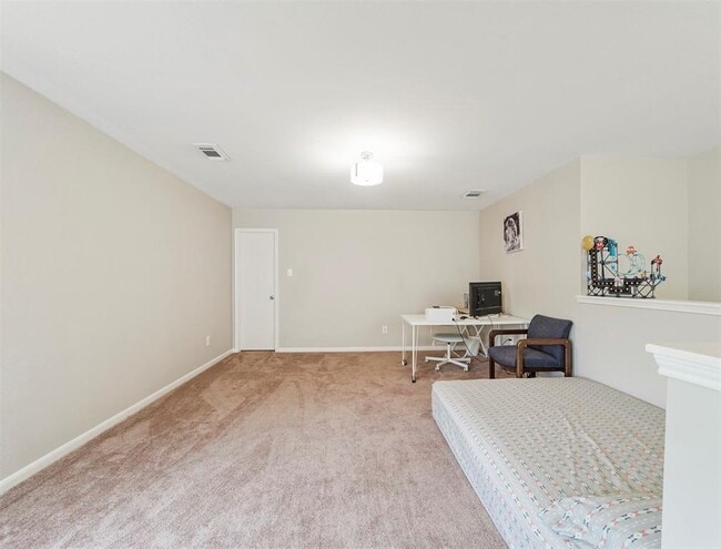 Building Photo - 2806 Crestbrook Bend Ln