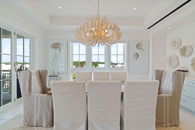 Building Photo - Experience refined coastal living Alys Beach