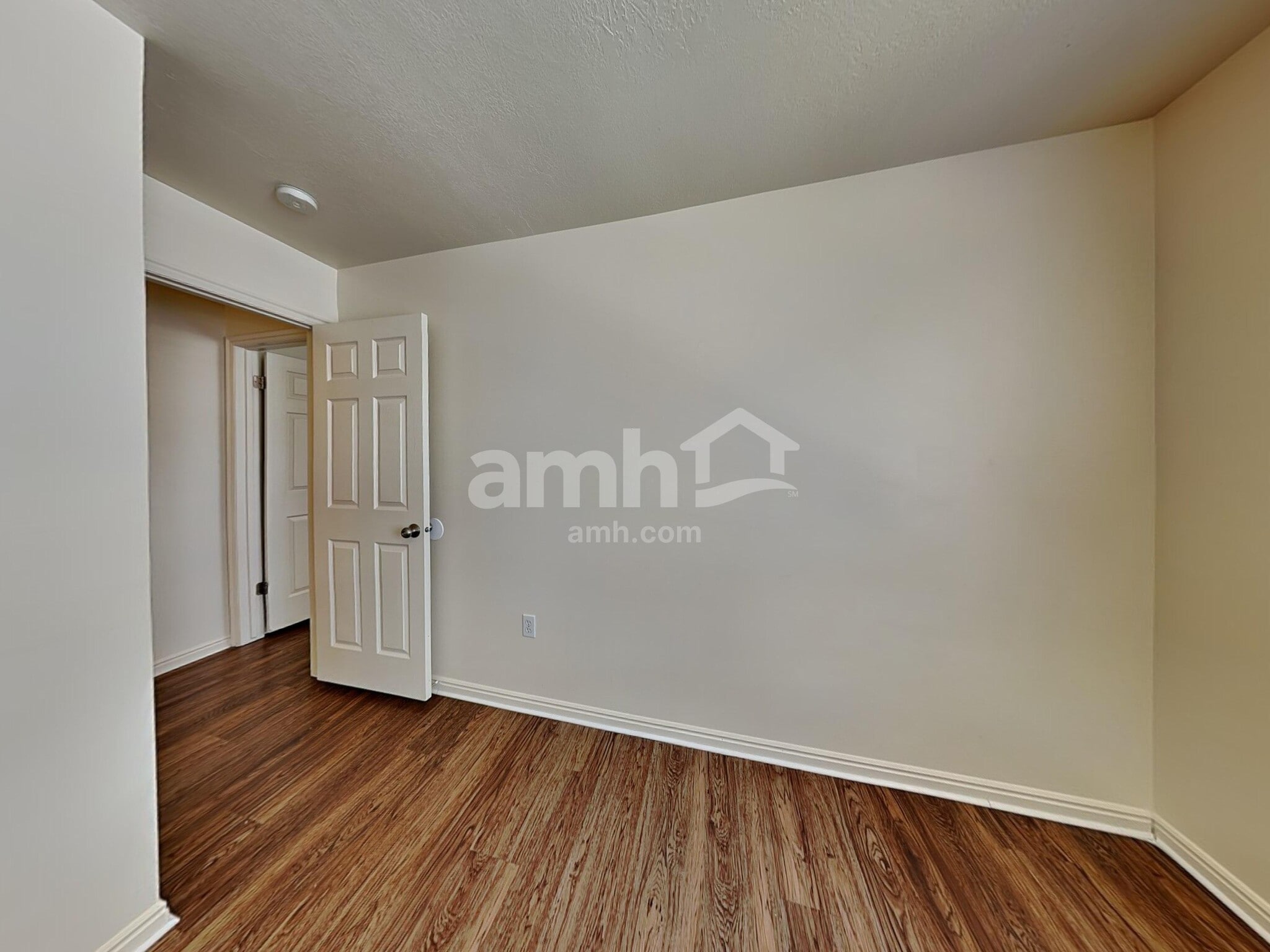 Building Photo - 2136 S Fremont Crest Ave W