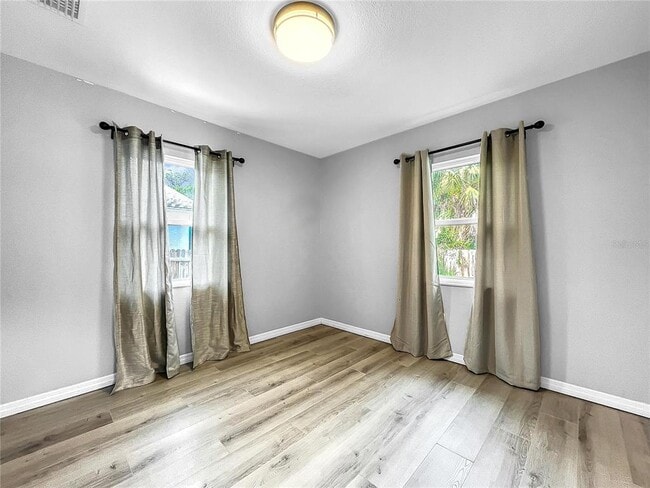 Building Photo - 6809 S Himes Ave
