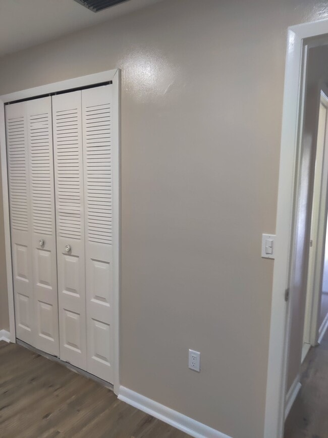 Building Photo - 4502 Mercado Dr