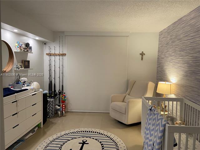 Building Photo - 540 Brickell Key Dr