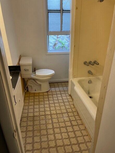 Building Photo - 3107 N Calvert St