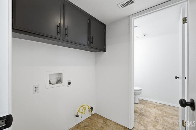 Building Photo - 7908 Coulter Pine Ct