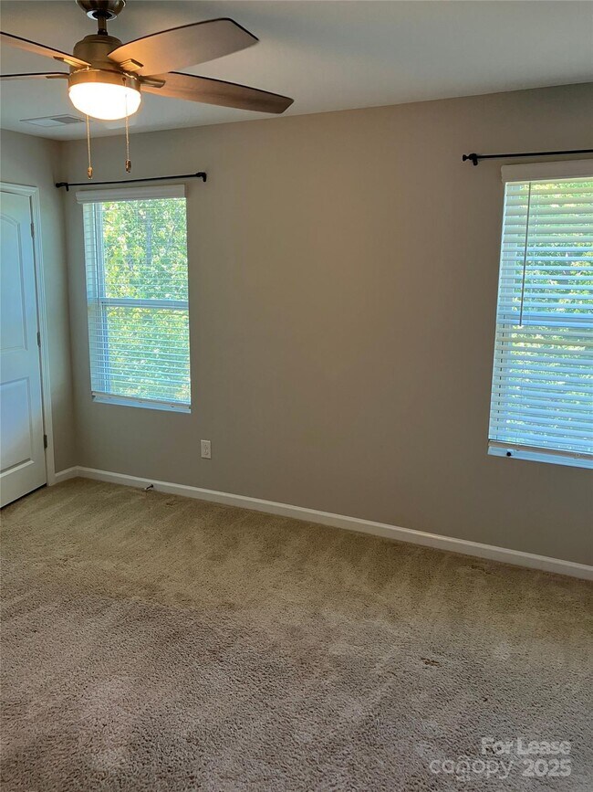 Building Photo - 10421 Bluejack Oak Ct