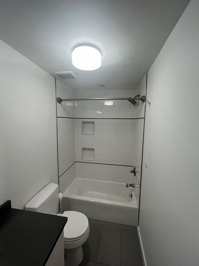 Third floor bathroom - 816 N Pennock St