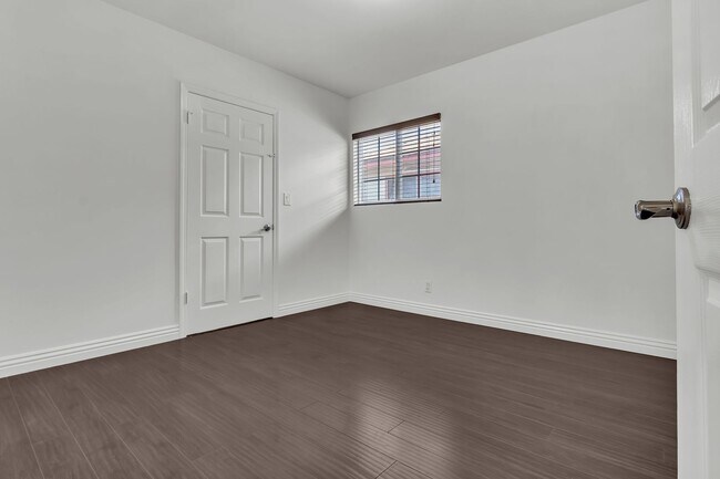 Building Photo - 4818 138th St