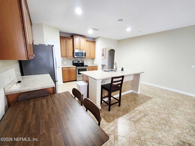 Building Photo - 529 Casa Sevilla Ave