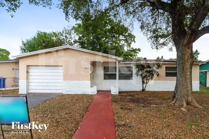 Primary Photo - 4180 NW 34th Way