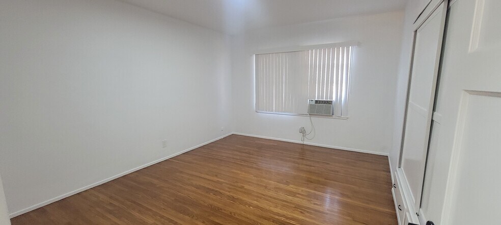 Building Photo - 16911 Glenetta Way