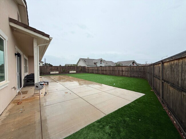 Building Photo - Executive Single-Story Living in Vintage Ranch/Rice Ranch Community