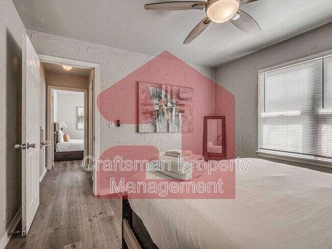 Building Photo - 2926 NW 72nd St