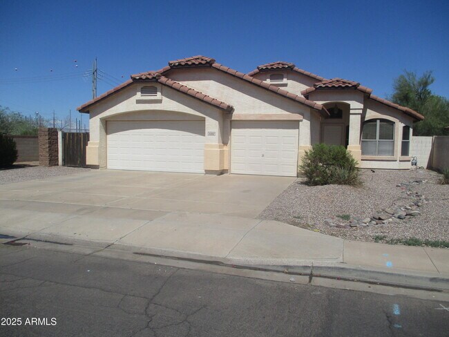 Primary Photo - 11202 E Persimmon Ave