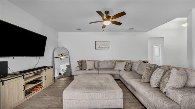 Building Photo - 9224 Red Brush Trl