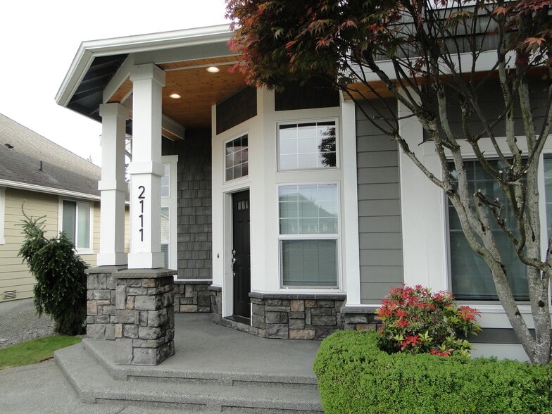 Building Photo - 2111 29th Avenue Ct SW