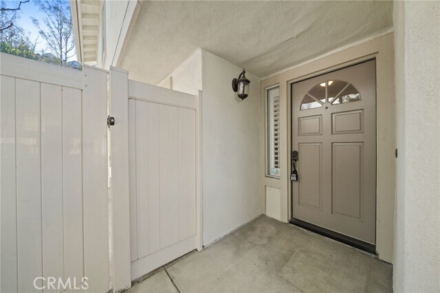 Building Photo - 5931 E Rocking Horse Way