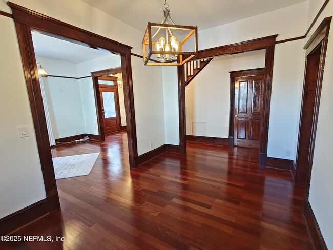 Building Photo - 1250 N Liberty St