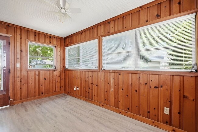 Building Photo - Fully Remodeled Home in the Heart of Belmont